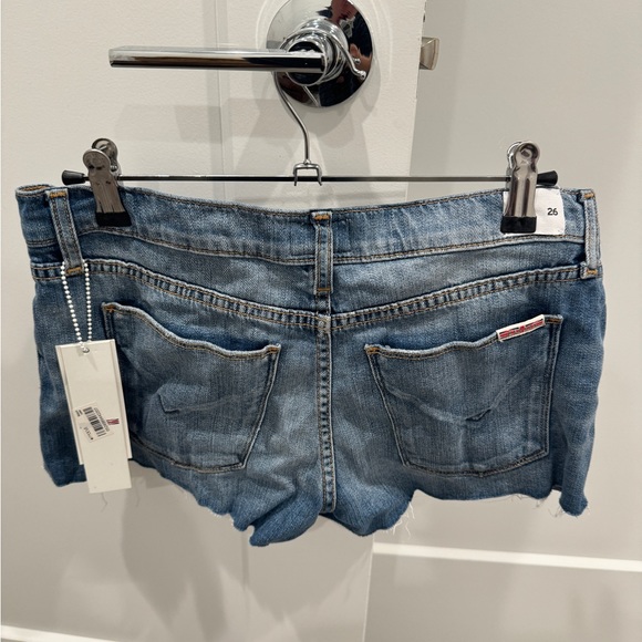 NWT Hudson Kenzie shorts in size 26 - Picture 2 of 4
